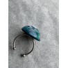 Runder Fingerring in Marine, Smaragd und Weiss