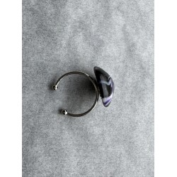 Runder Fingerring in Schwarz, Weiss und Violett-Glitzer