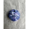 Kleiner Anhänger in Marine, Weiss und Lavendel