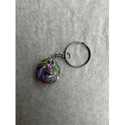 Schlüsselanhänger in Violett, Saftgrün, Weiss und Magenta