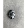 Ovaler Anhänger in Silber und Schwarz